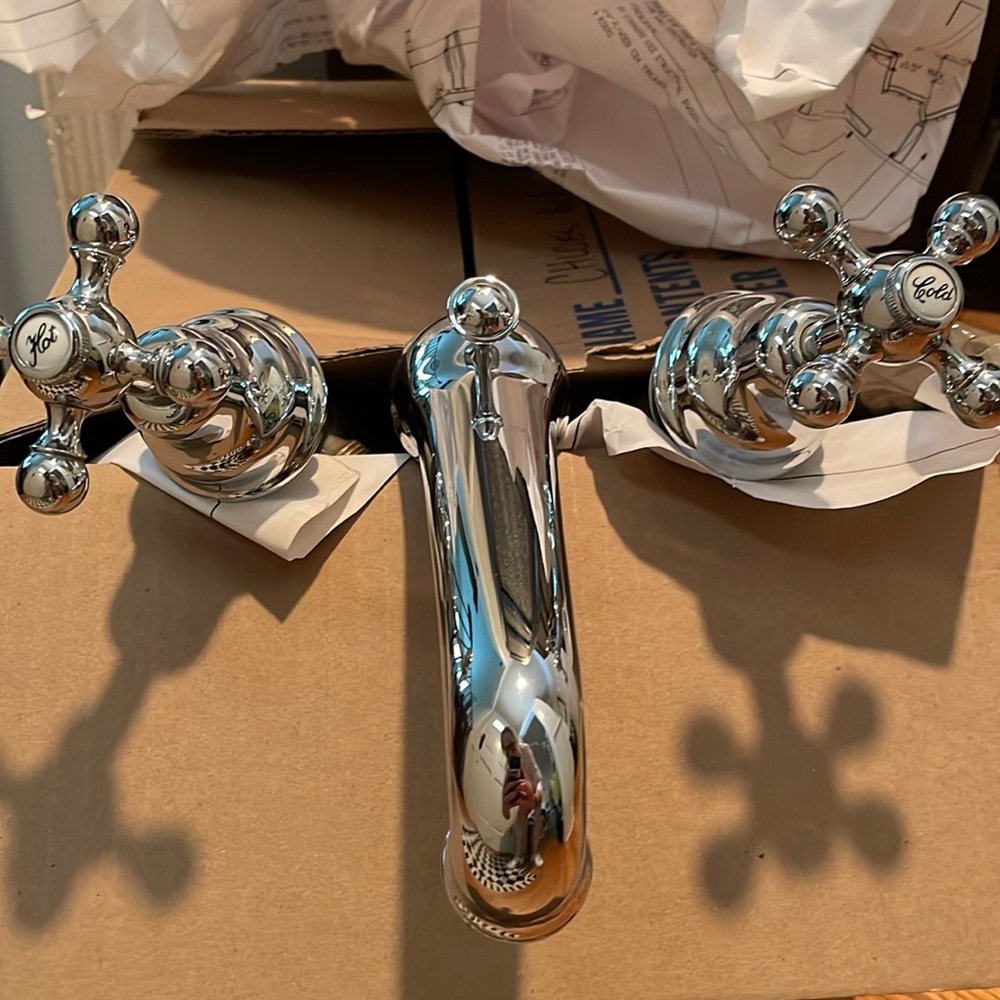 Rohl bathroom “arcana” sink faucet - polished chrome- country style